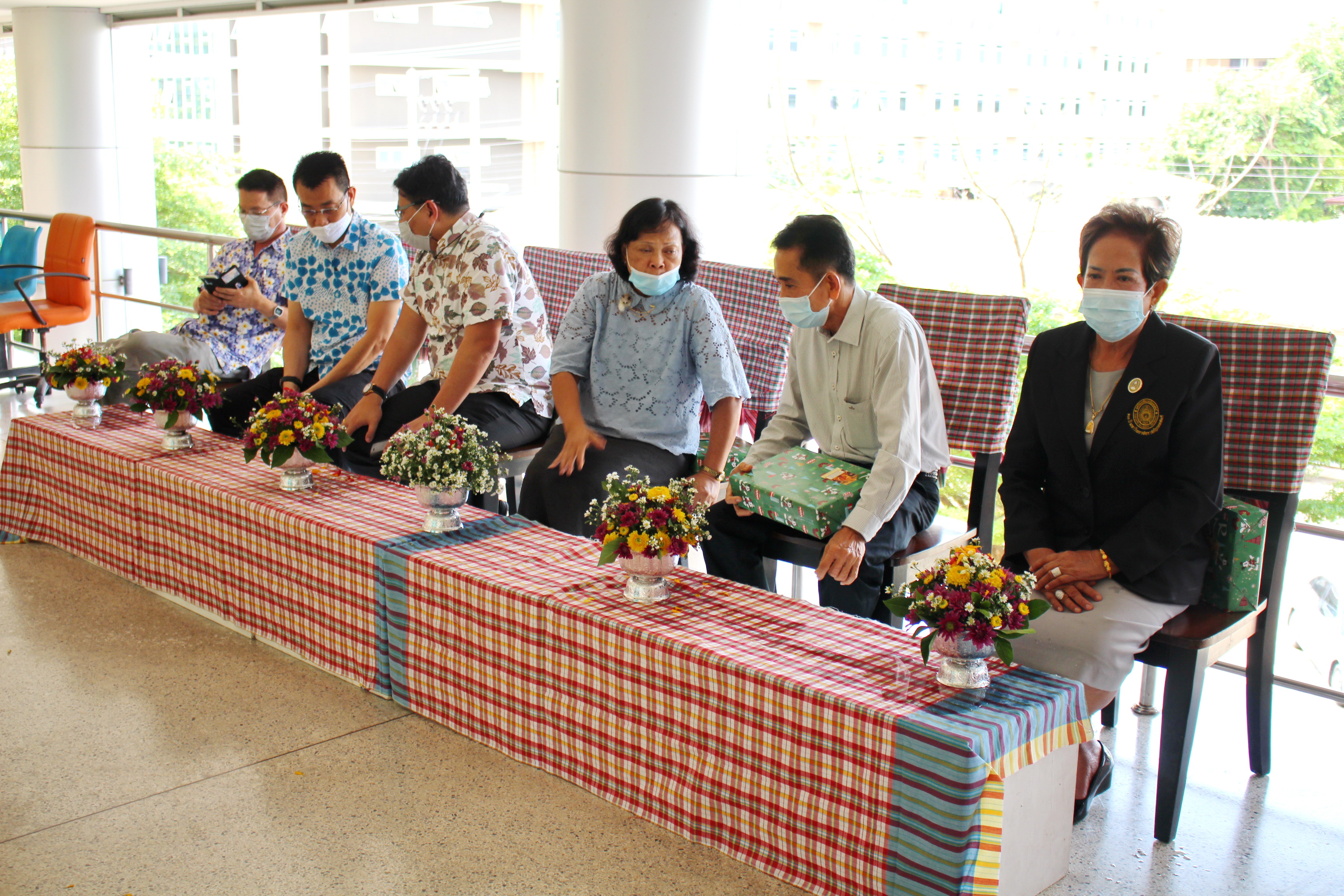 สืบสานประเพณีสงกรานต์ 2564